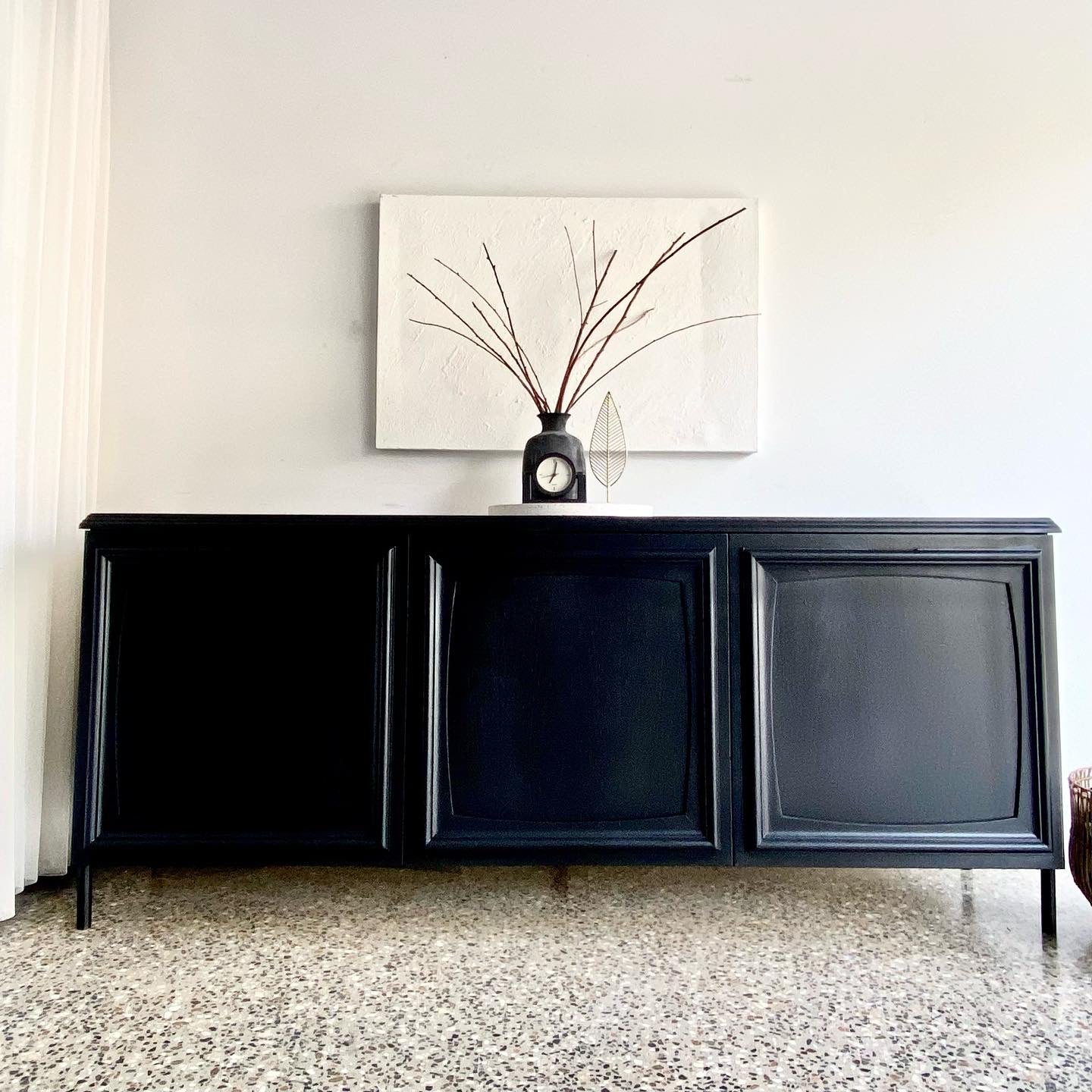 MID CENTURY SIDEBOARD - JETT