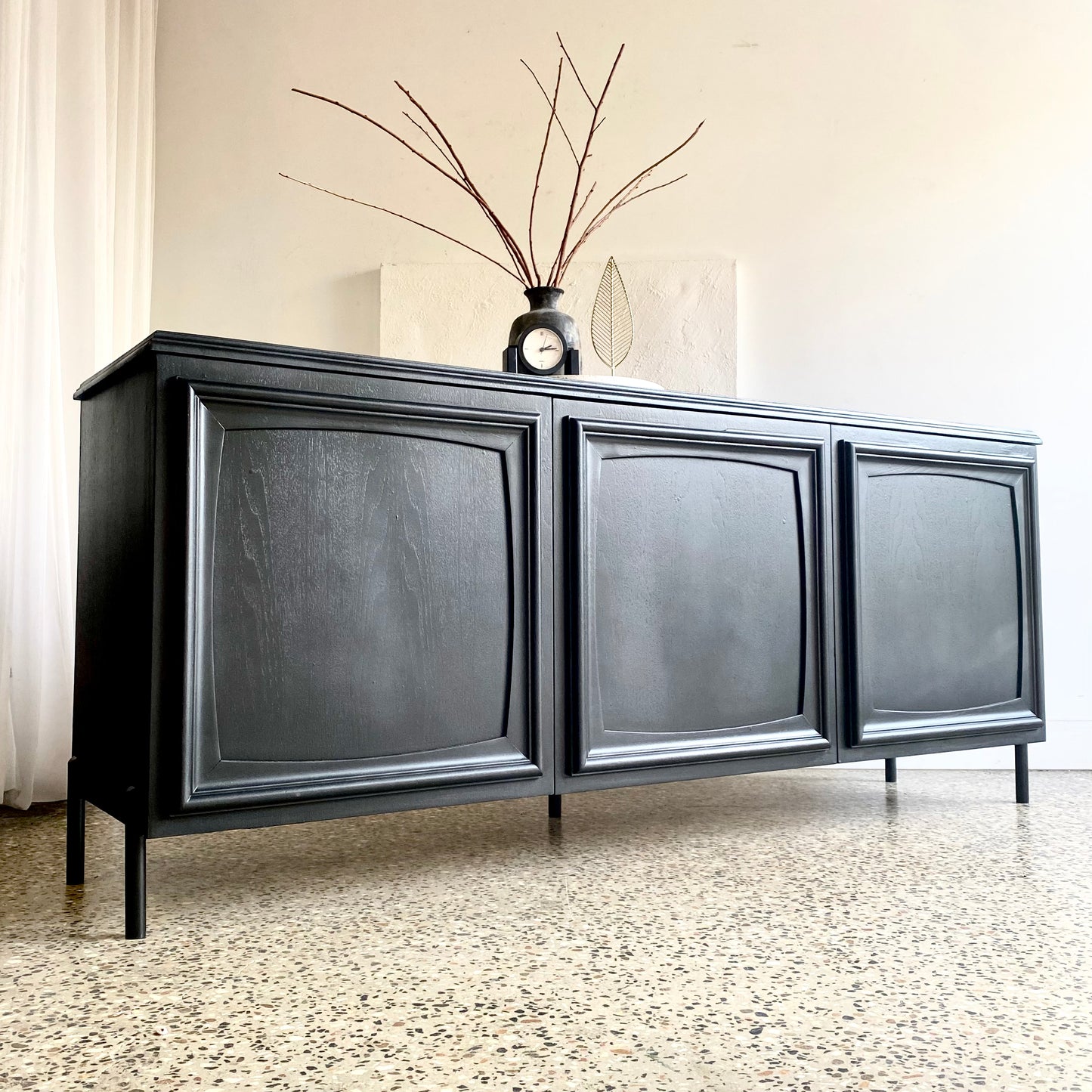 MID CENTURY SIDEBOARD - JETT