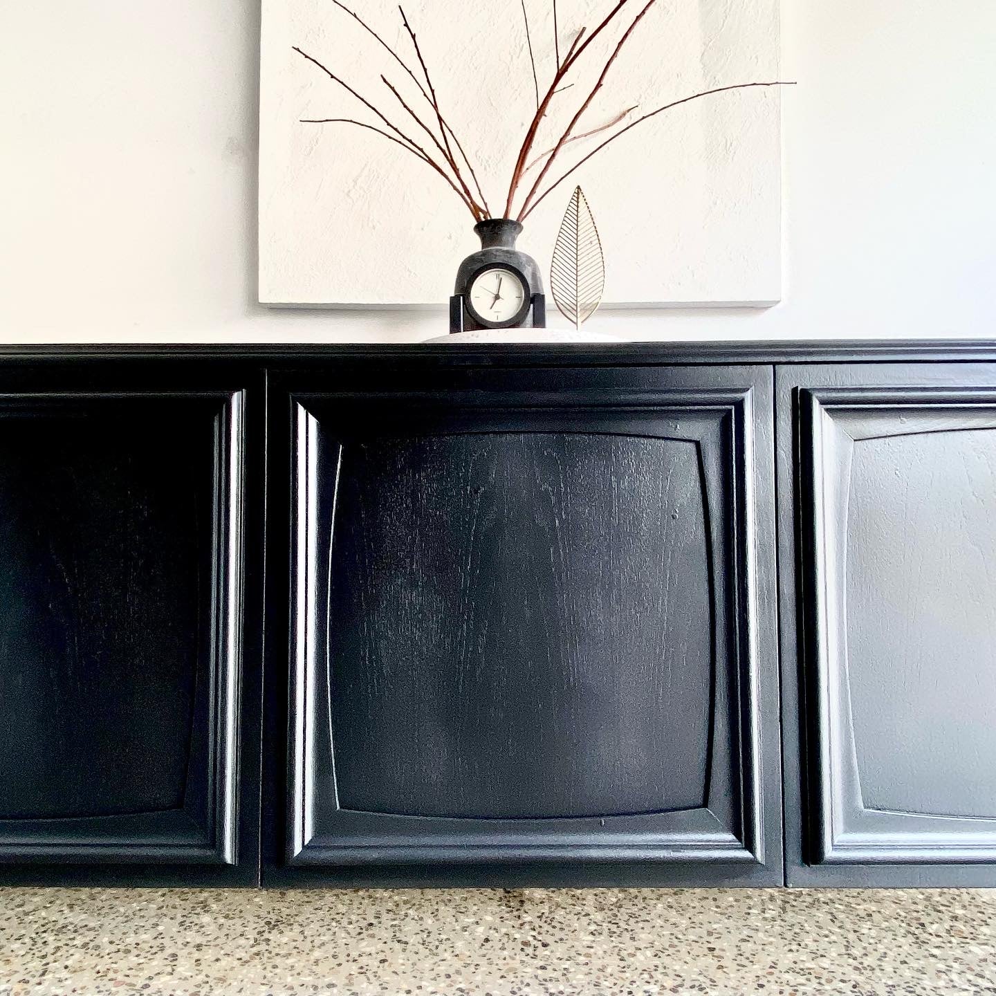 MID CENTURY SIDEBOARD - JETT