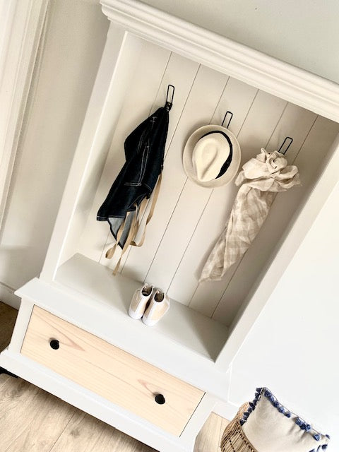 MUDROOM HUTCH - OYSTER